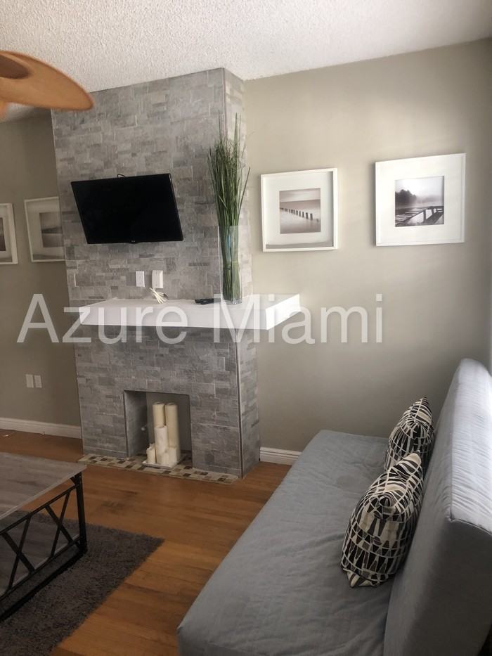 750 Euclid Ave #6 - Photo 3 of 17