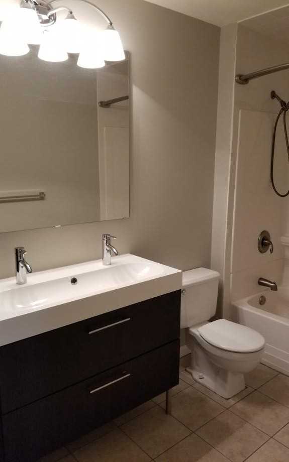 301 5th Ave NE - Photo 2 of 5