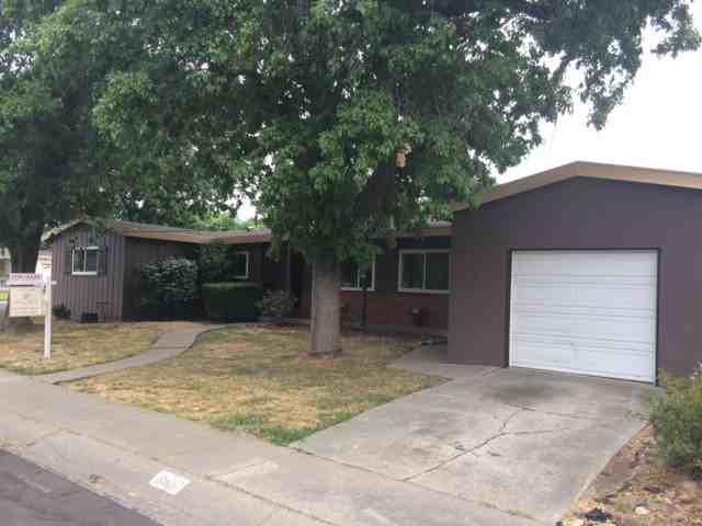 1821 Johnson Drive - Photo 2 of 23