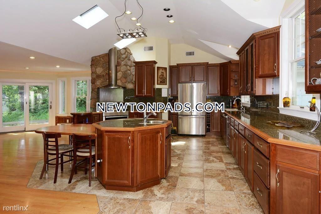 29 Gammons Rd - Photo 3 of 24