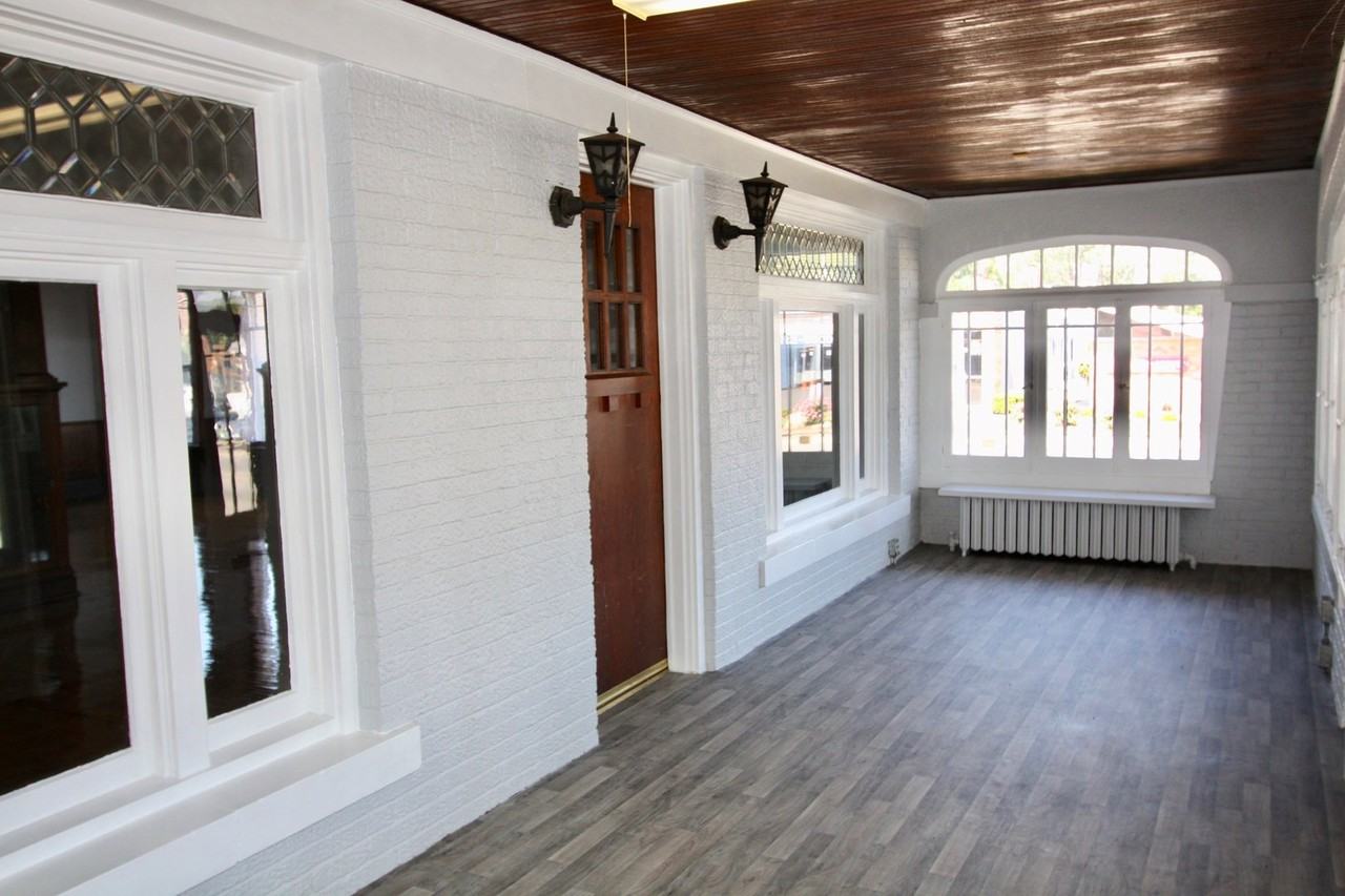 1 Manor Ct - Photo 2 of 16