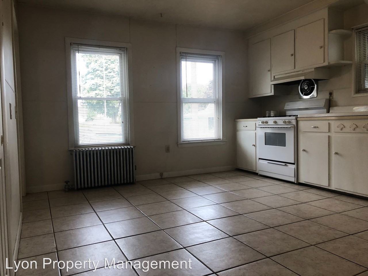 145 Hunts Ave - Photo 3 of 13