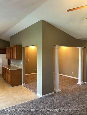 537 Greystone - Photo 3 of 13