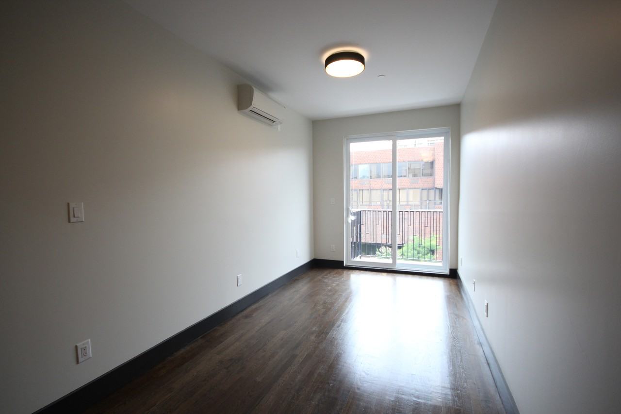 276 Nostrand Avenue #2D