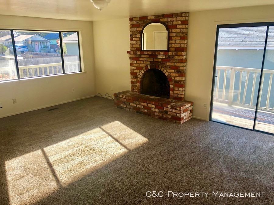 327 Hannon - Photo 2 of 10