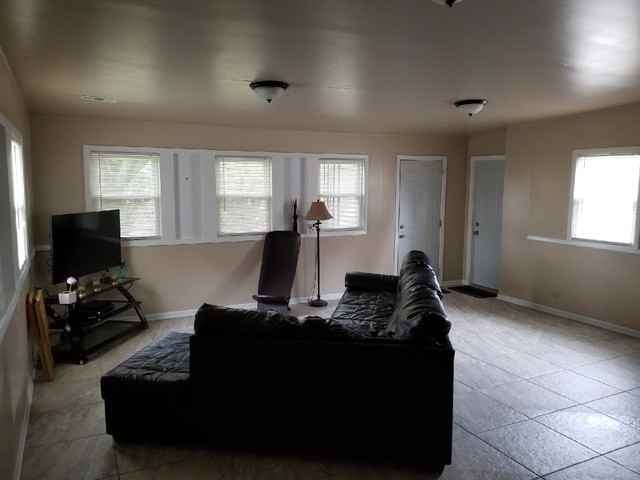 10 Belle Dr - Photo 3 of 11