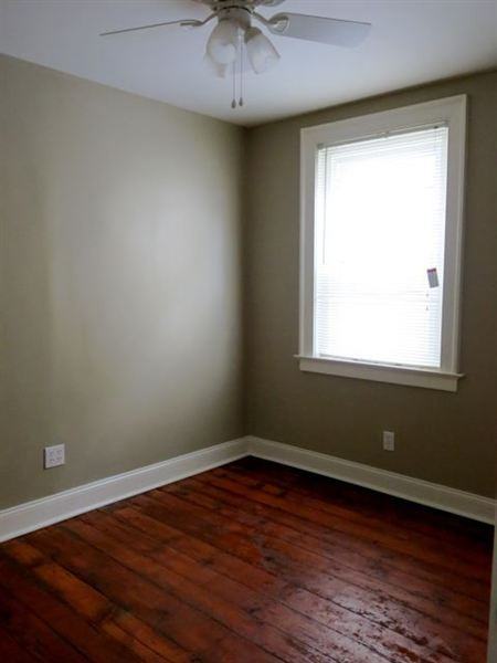 953 N Randolph St - Photo 3 of 12