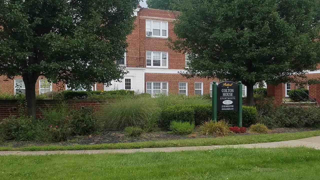 3363 Warrensville Center Road - Photo 2 of 10