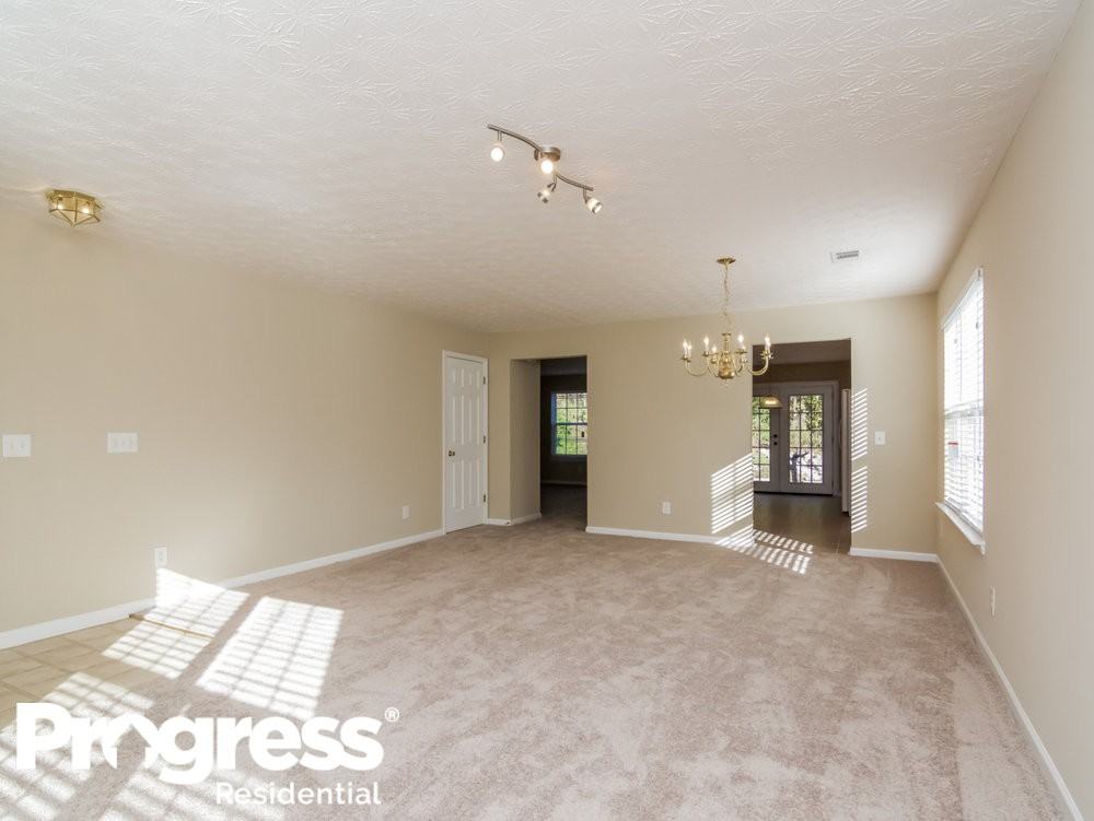 341 Meadows Ln - Photo 2 of 14