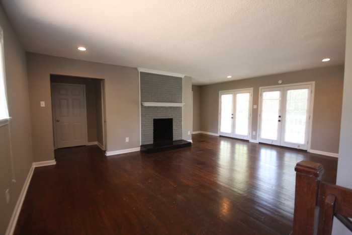 3758 S Lakewood Dr - Photo 2 of 16