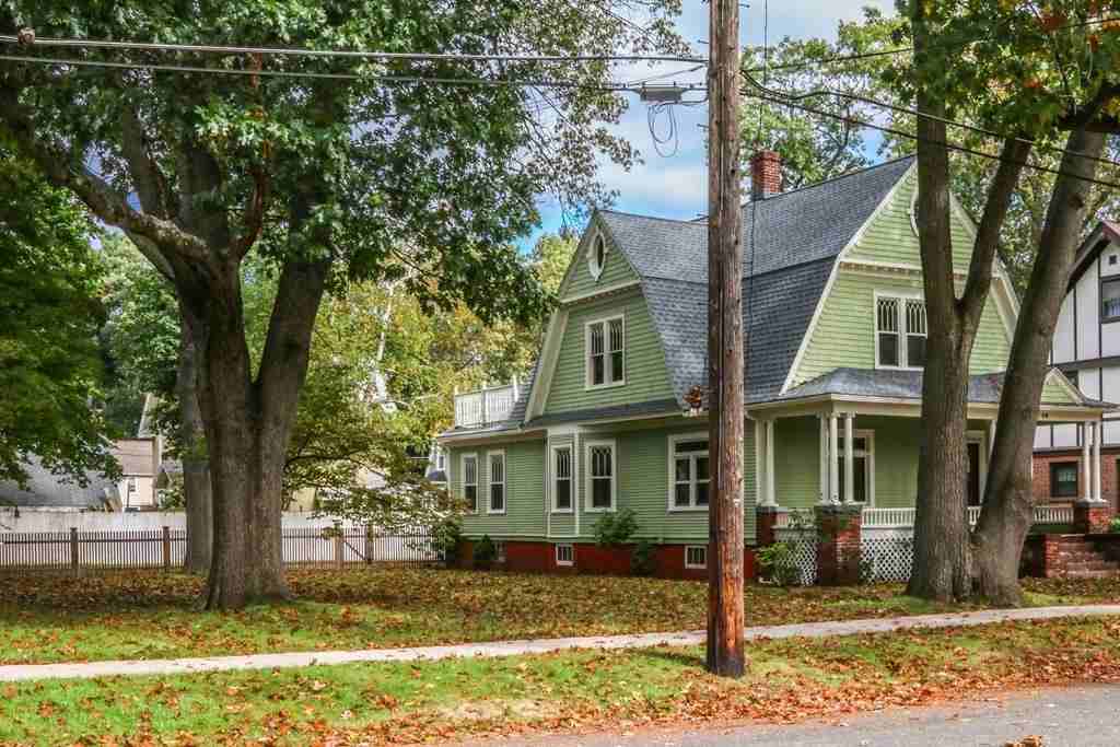 38 Hazelwood Ave - Photo 2 of 23