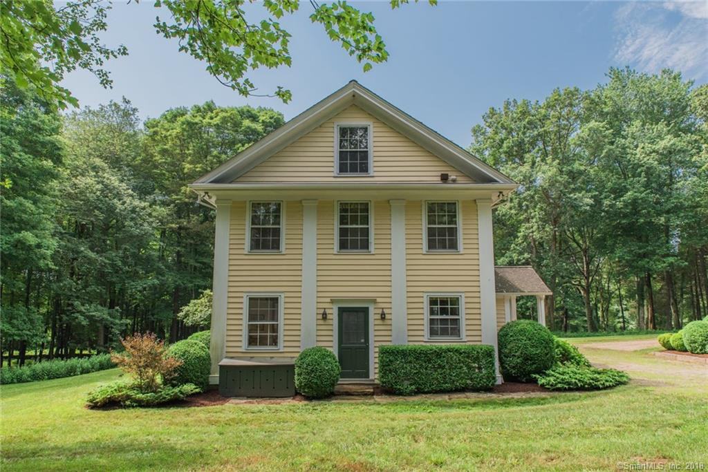 25 Lord Hill Ln - Photo 3 of 16