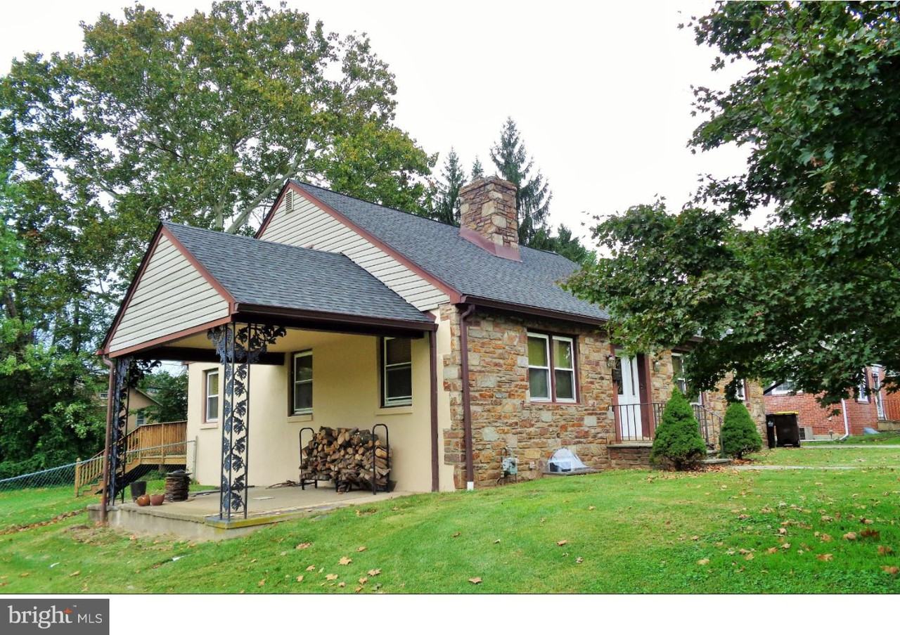 33 S Wakefield Rd - Photo 2 of 18