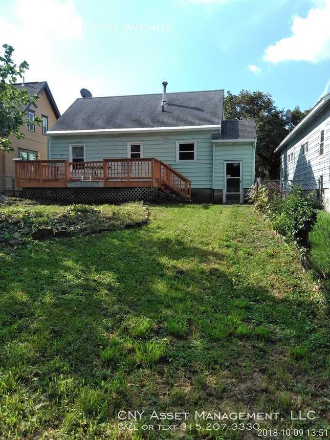 473 Stafford Ave - Photo 2 of 10