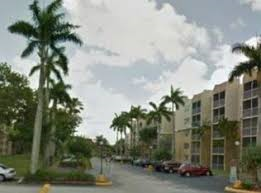 6960 NW 186th St - Photo 2 of 3