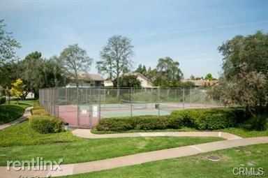 15525 Grove Hill Ln - Photo 3 of 19