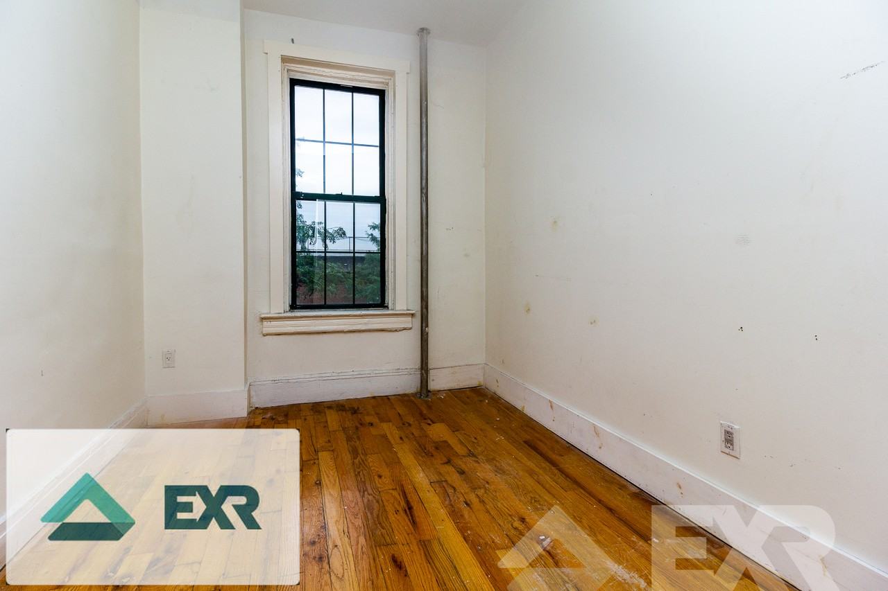 18 Irving Avenue #2 - Photo 3 of 6