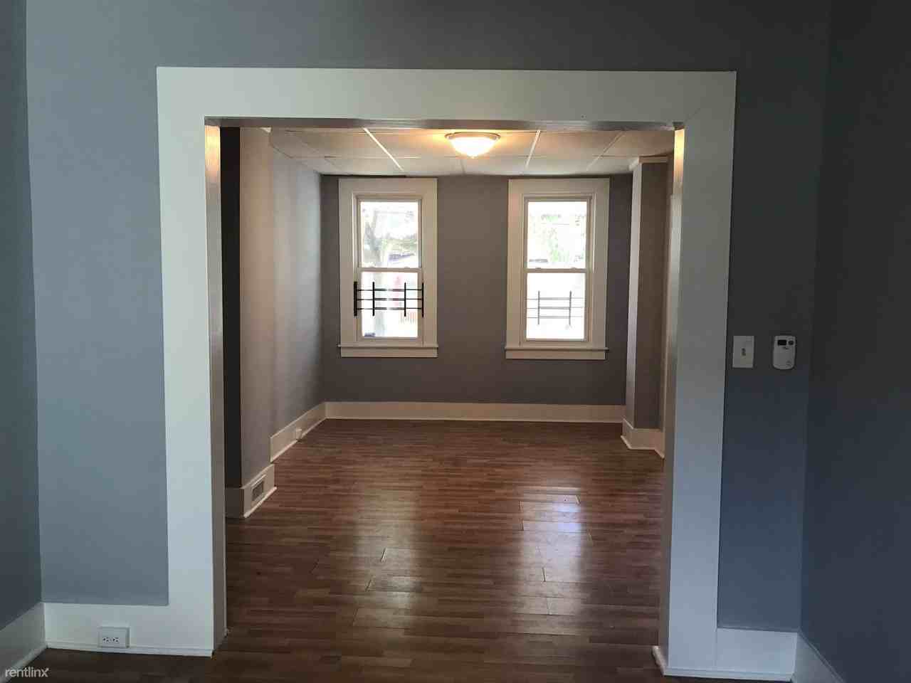 4913 Palmer Ave - Photo 2 of 12