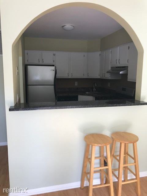 275 Cottonwood Rd - Photo 3 of 10
