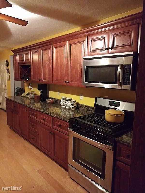 54 Winston Ave - Photo 3 of 8