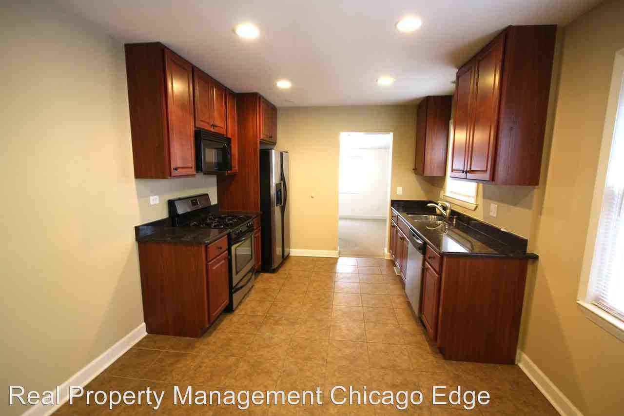 1129 Pitner Ave. - Photo 3 of 10