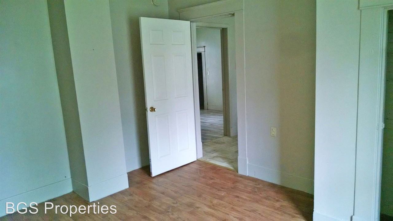 126 N Fumbanks Ave - Photo 3 of 9
