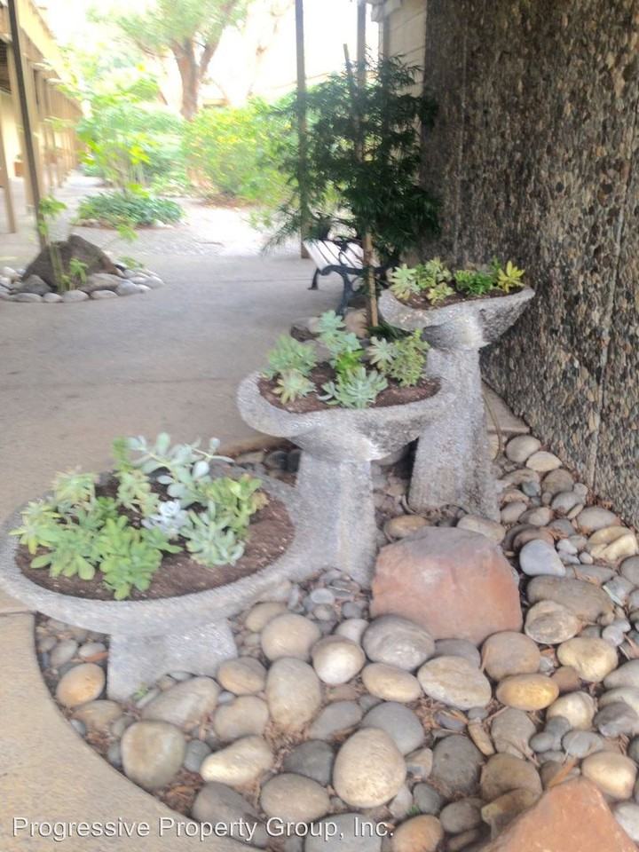 100 Sycamore Avenue - Photo 3 of 20