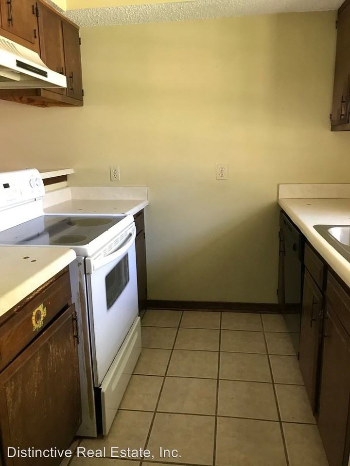 Savannah - Photo 3 of 17