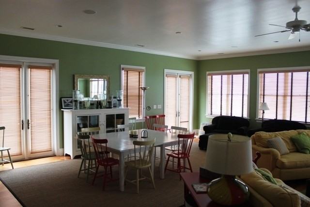 609 Ocean Blvd - Photo 2 of 20