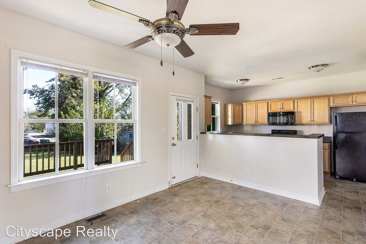 1308 Decatur St - Photo 3 of 12