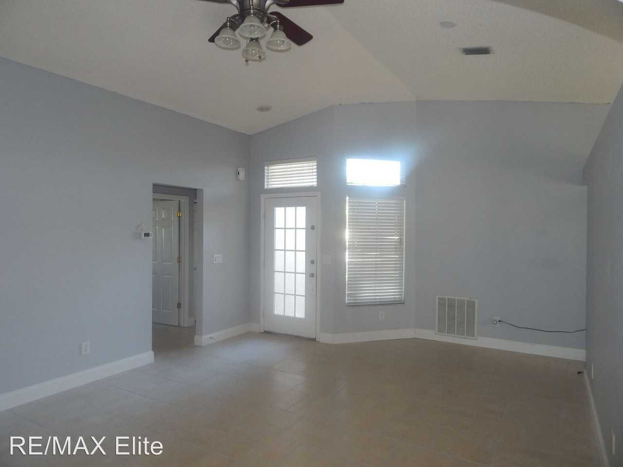 8030 Bracken Ln - Photo 2 of 11