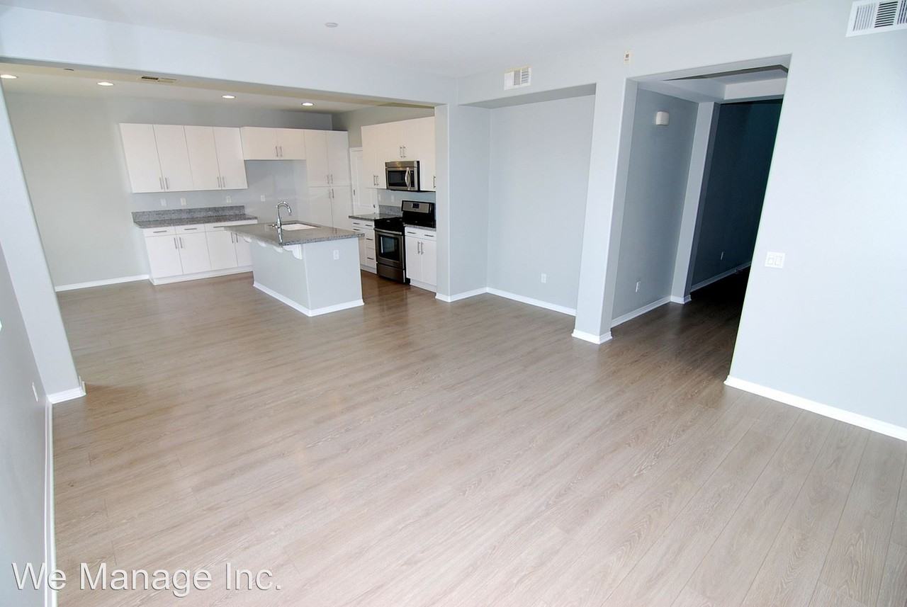 10572 Sausalito Ct - Photo 2 of 14