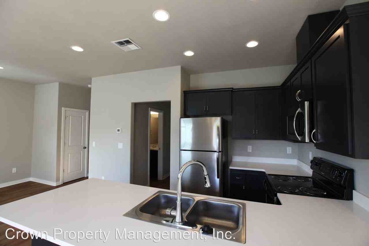 36253627 Phantom Way Apartments in Downtown Eugene, Eugene, OR 97405