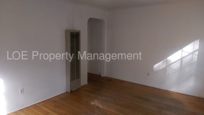 1407 Hazeldine Ave SE - Photo 3 of 19