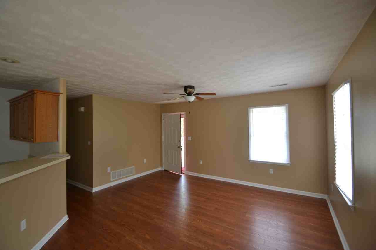 52 Canton Ln - Photo 3 of 19