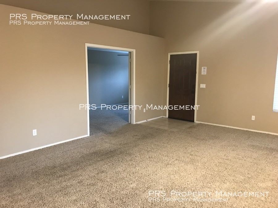 262 W Shannon St - Photo 3 of 29