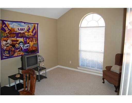 8225 Choctaw Ln - Photo 2 of 12