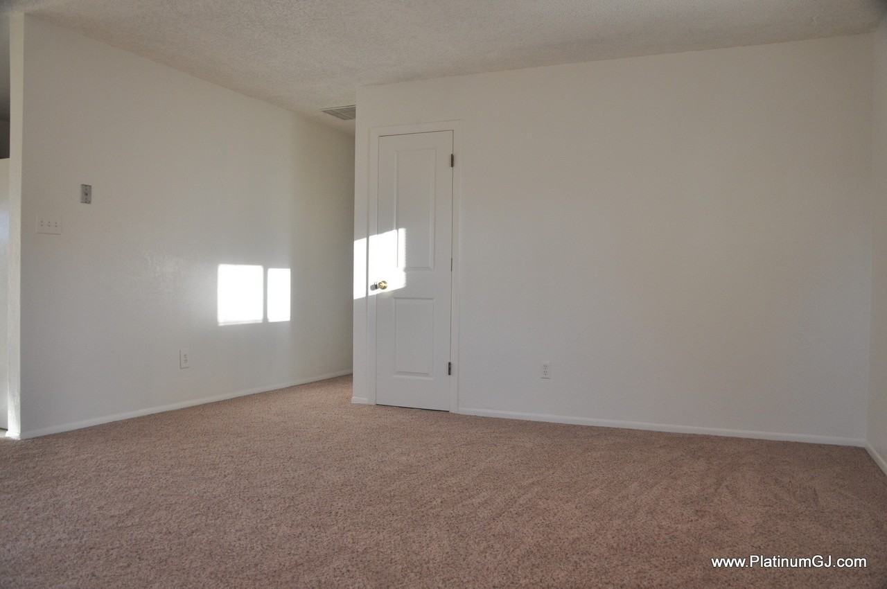 951 E Harrison Ave - Photo 3 of 28