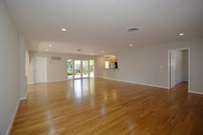 2621 N Atlantic Blvd - Photo 2 of 8