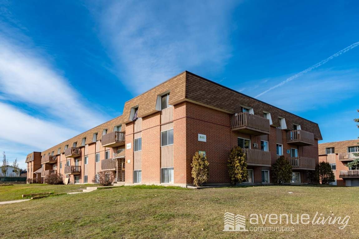 Borden Place Apartments 865 Confederation Dr, Saskatoon, SK S7L 5P4 with 2 Floorplans Zumper