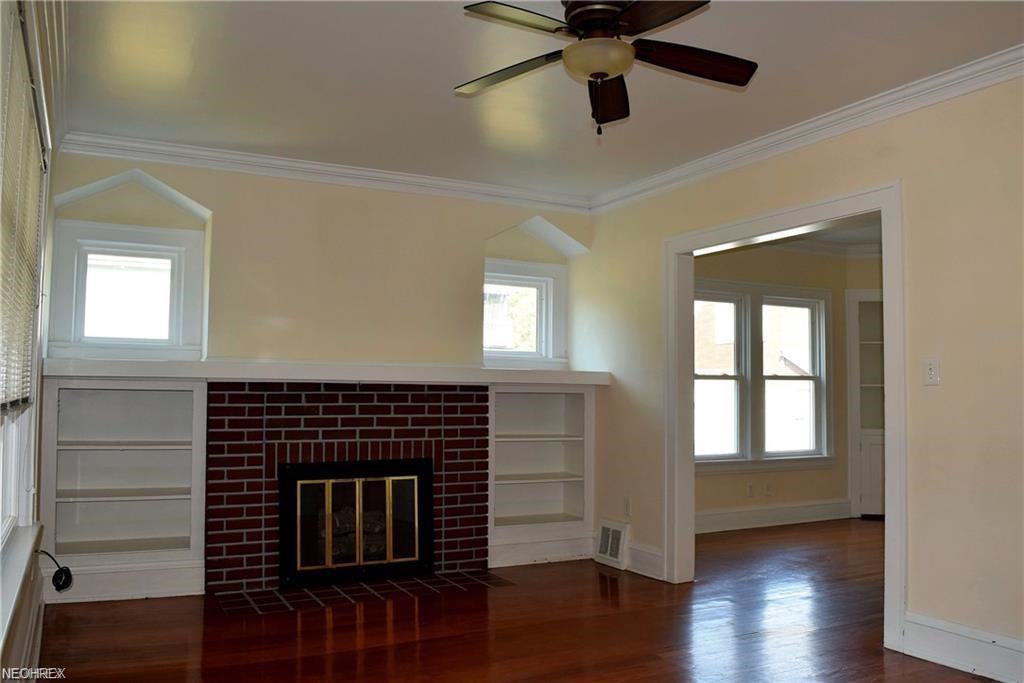 9911 Foster Ave - Photo 3 of 16