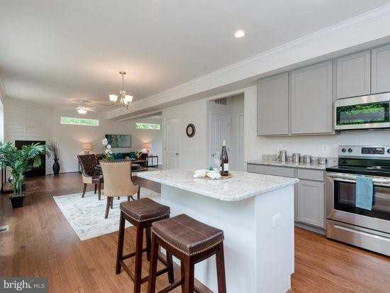 1051 Carrs Wharf Rd - Photo 2 of 20