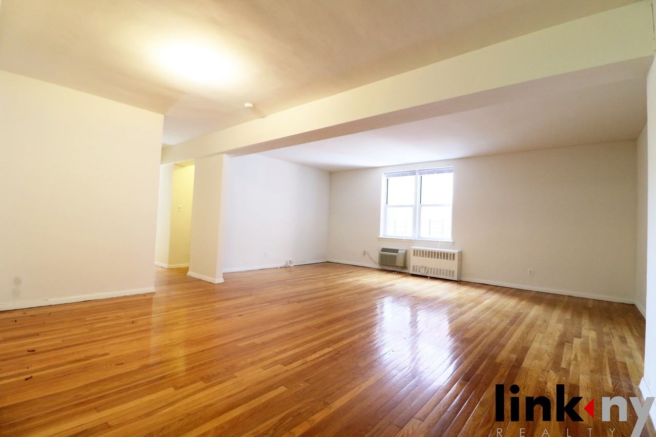 1180 Midland Avenue #3B