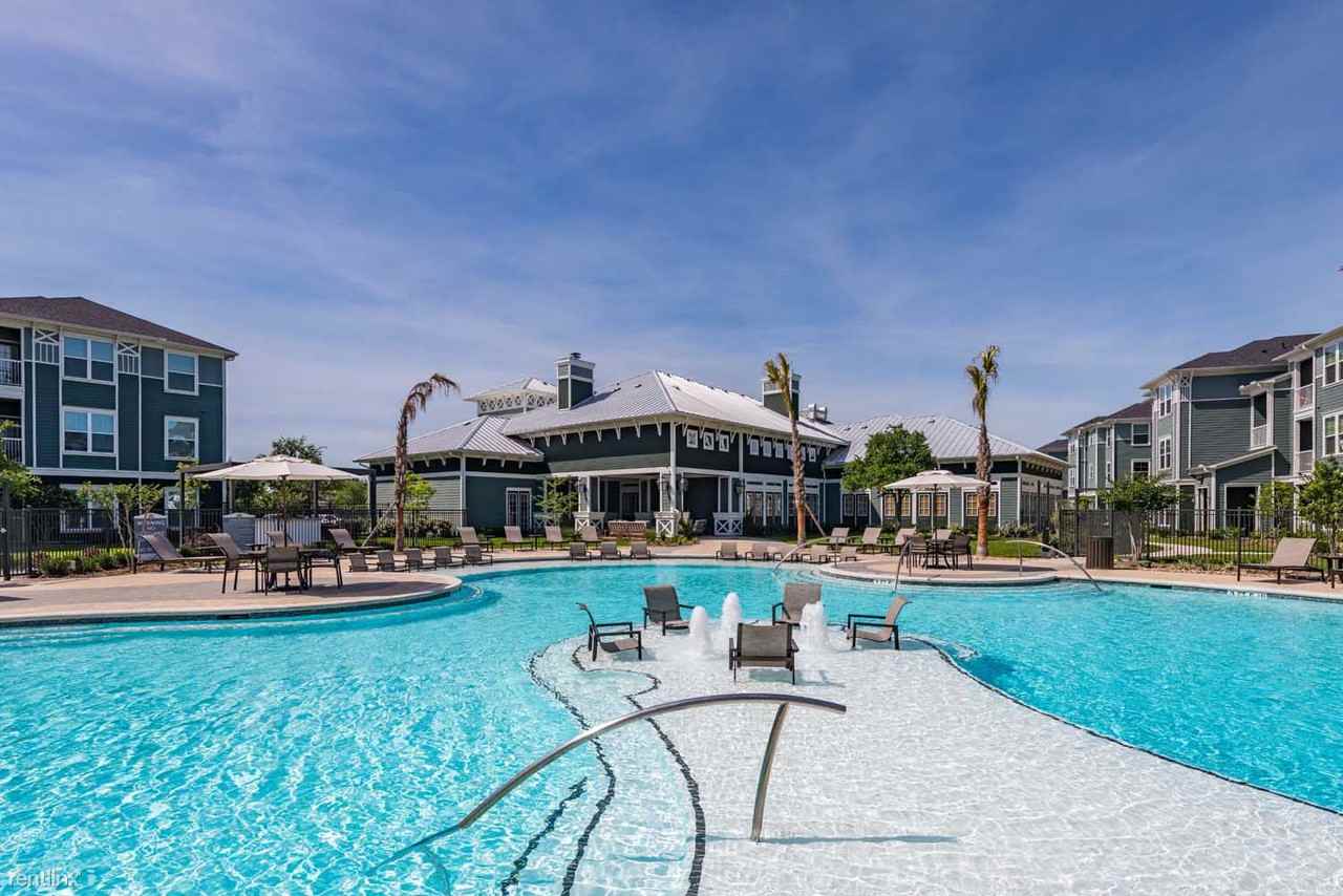 3333 Southfork Pkwy - Photo 3 of 26