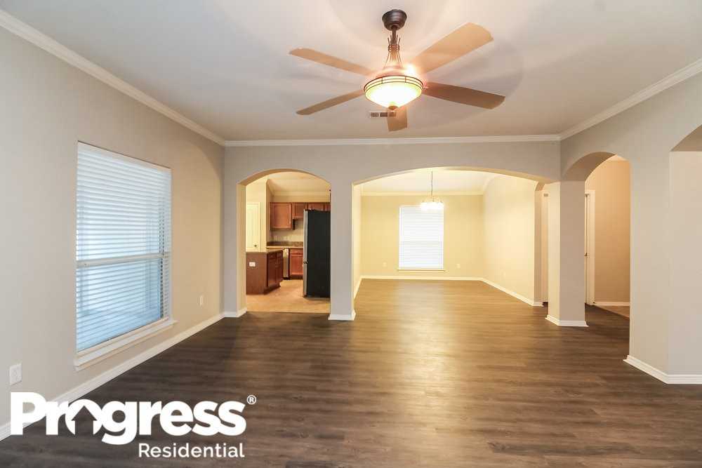 115 Richard Ln - Photo 2 of 15