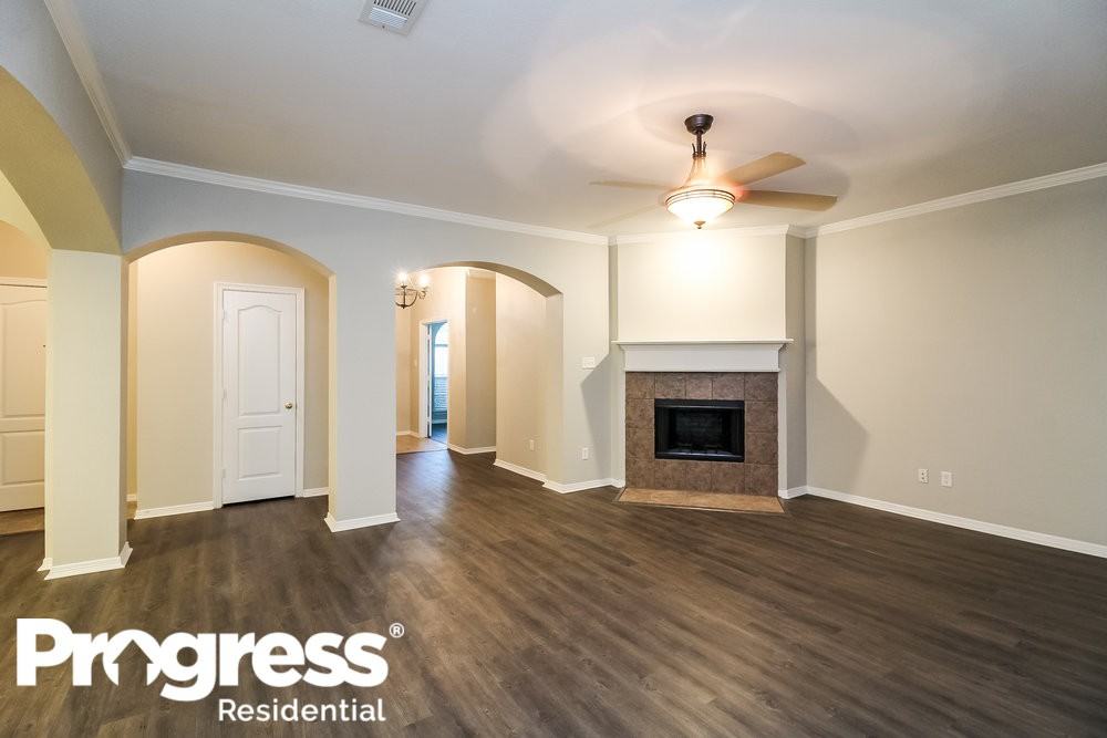 115 Richard Ln - Photo 3 of 15