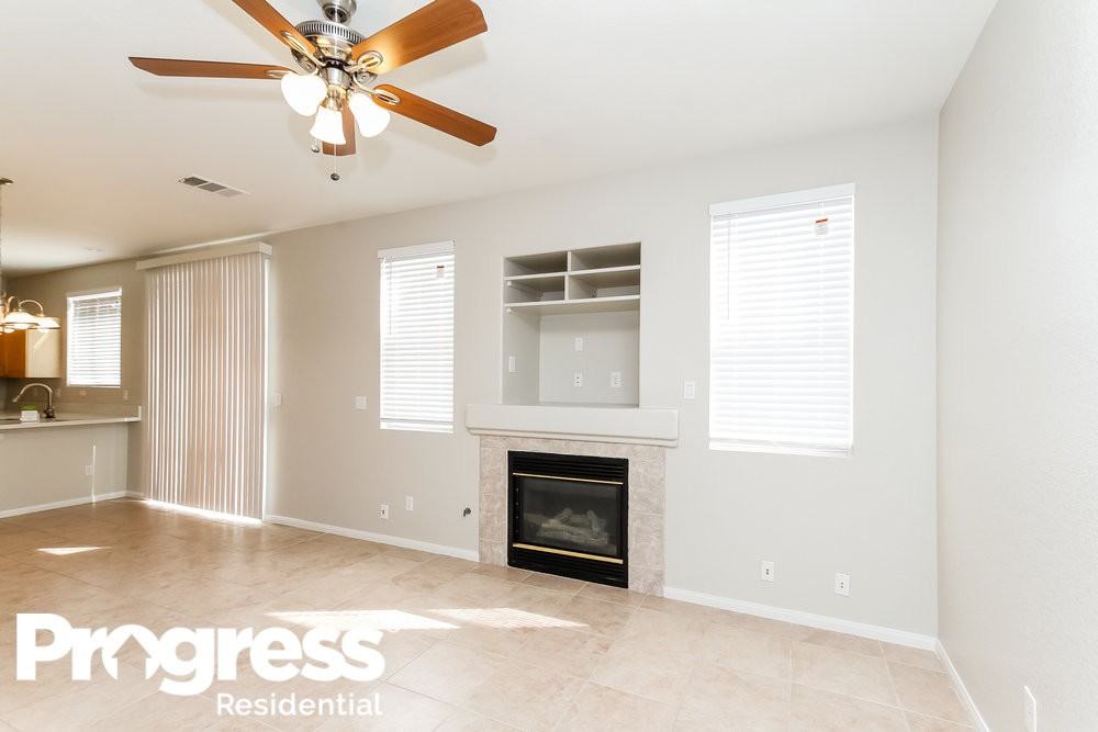 1109 Country Skies Ave - Photo 2 of 14