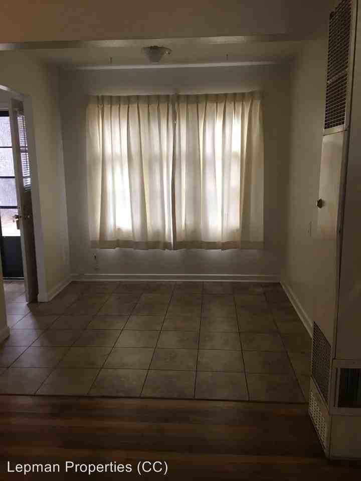 Jansen Manor 921 -11th Ave SW - Photo 2 of 10