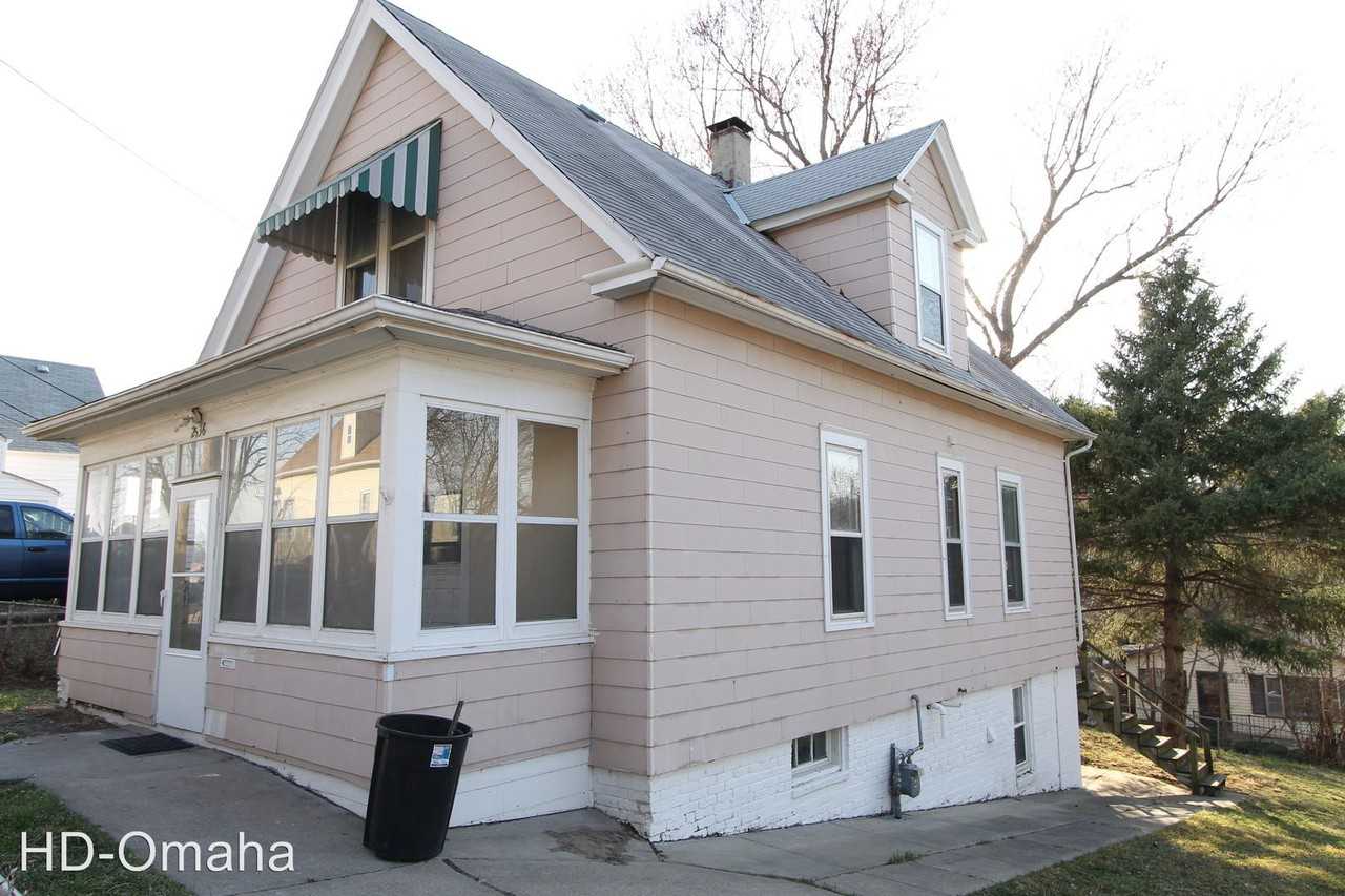 2536 S 7th St - Photo 2 of 17