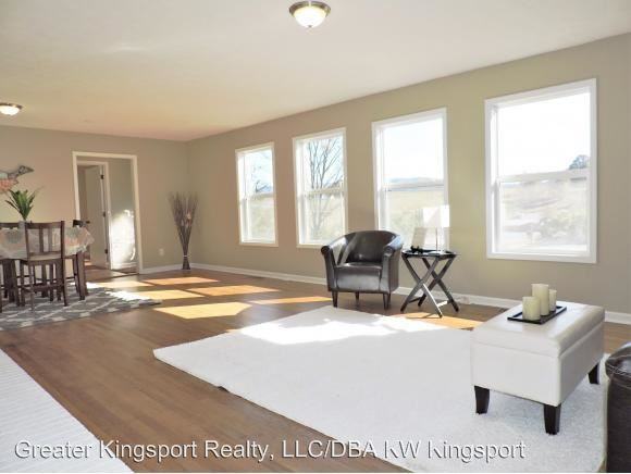 319 Grandview St - Photo 3 of 17